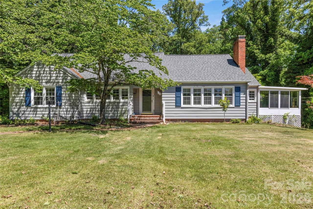 951 Dodson Mill Rd., Pilot Mountain, NC 27041