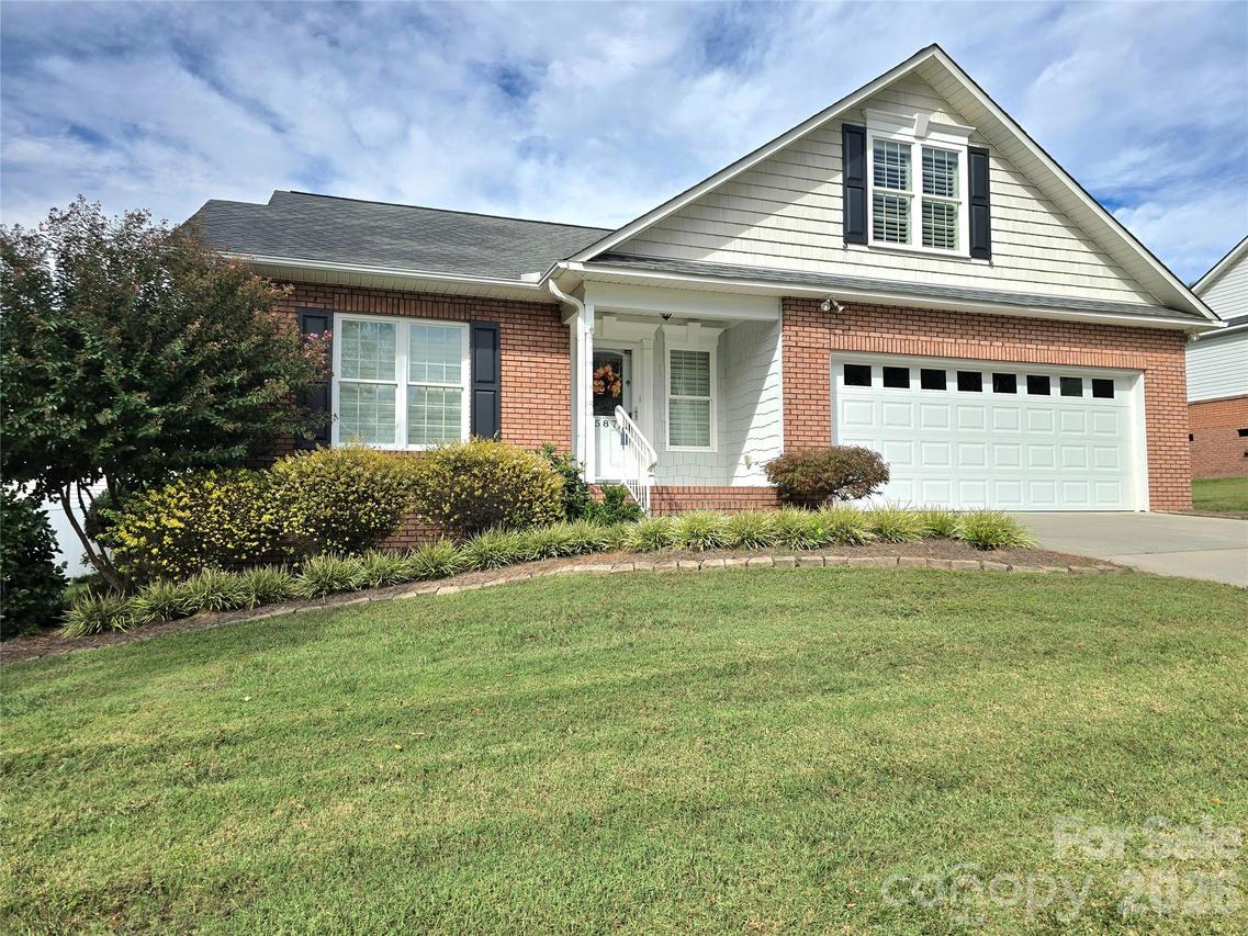 587 Marigold Dr., Kannapolis, NC 28083