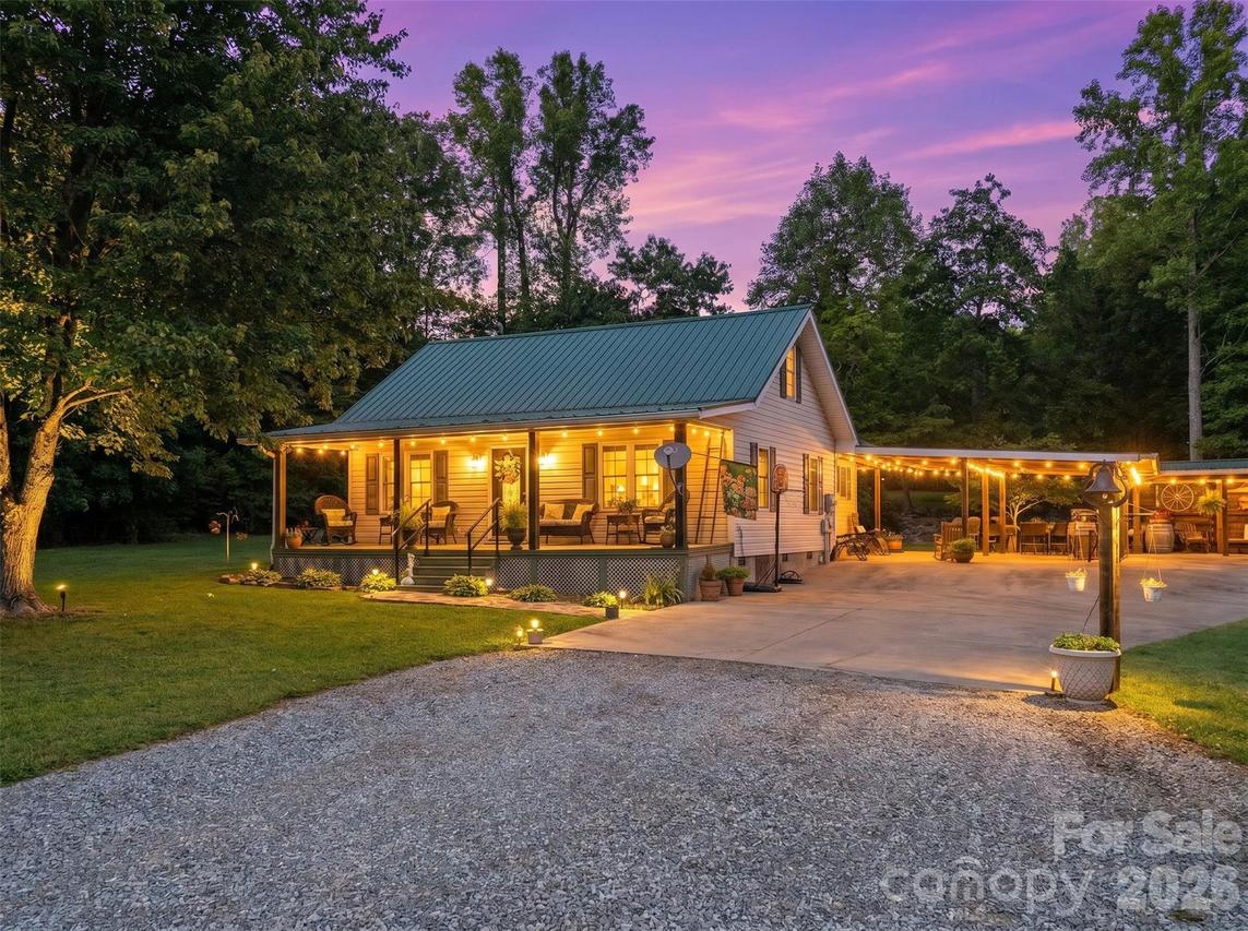 176 + 174 Oak Hollow Rd., Union Grove, NC 28689