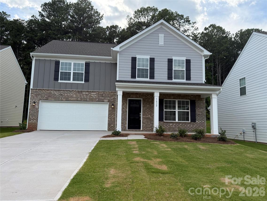 1632 Cottage Creek Dr. #61, Bessemer City, NC 28016