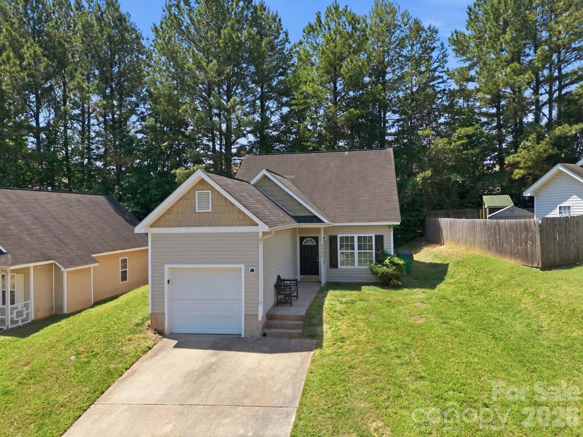 6330 Derryfield Dr., Charlotte, NC 28213