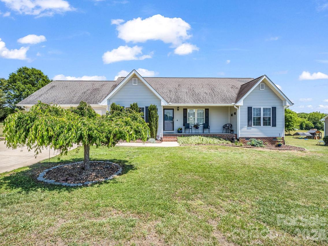 155 Vanity Ln., Ellenboro, NC 28040