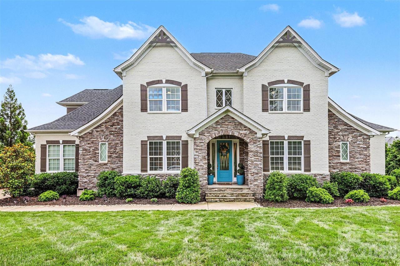 4002 Soleado Dr., Matthews, NC 28104