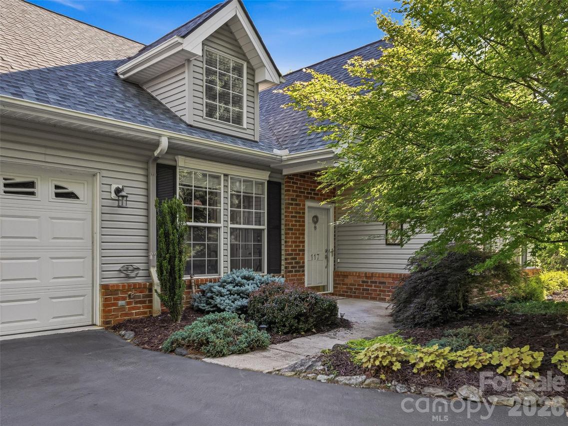 117 Hibiscus Ln., Asheville, NC 28803