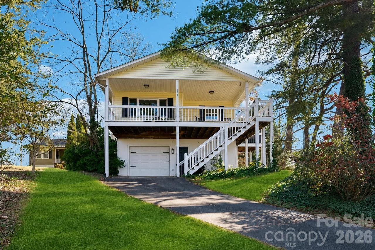 121 Oak Ter., Arden, NC 28704