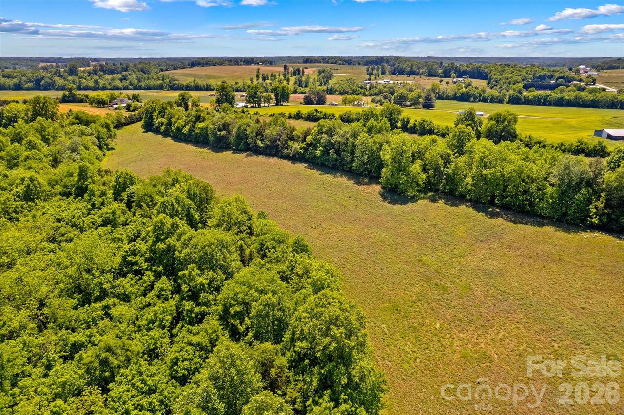 155 Evening Star Dr., Statesville, NC 28625