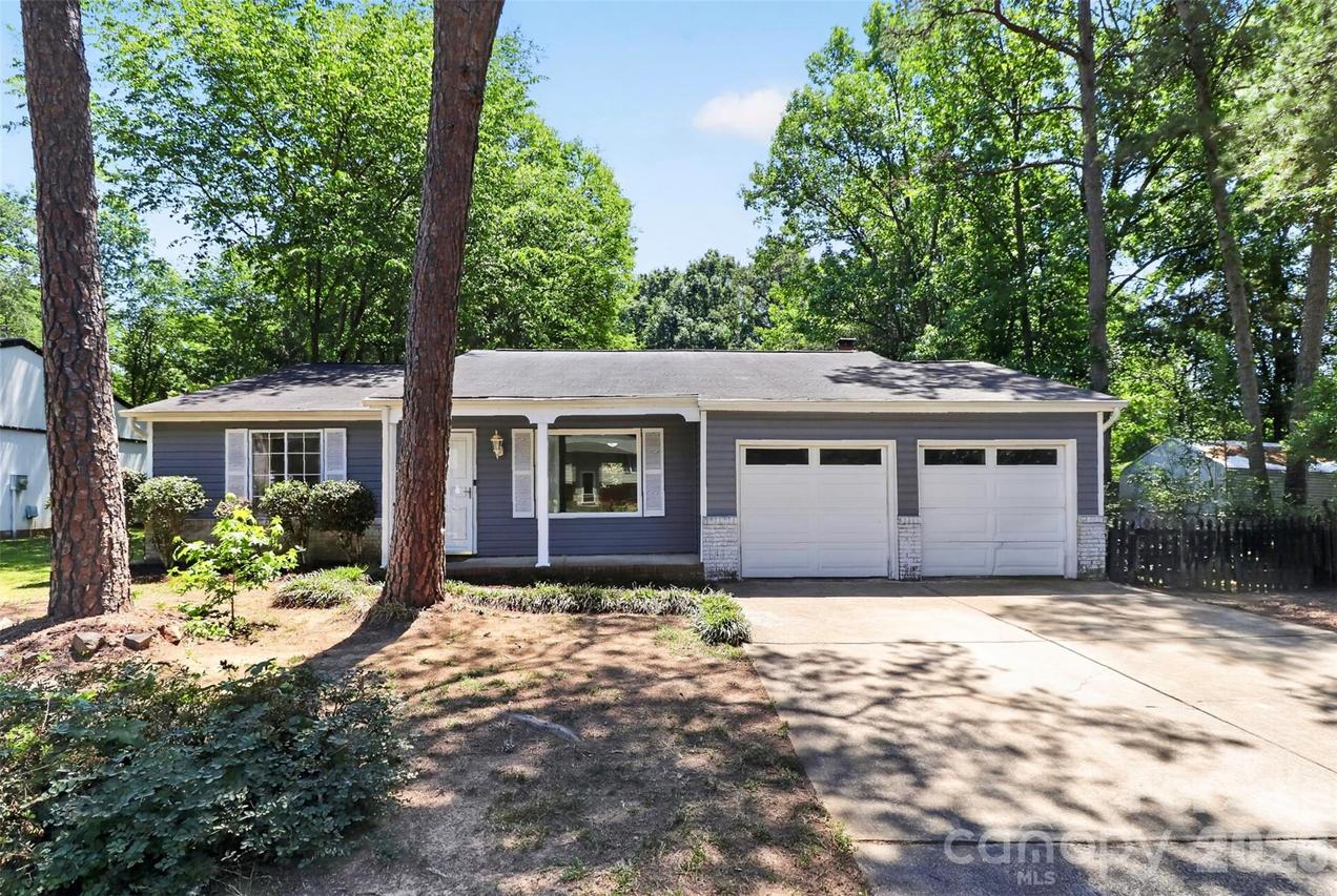 5112 Split Oak Dr., Charlotte, NC 28227