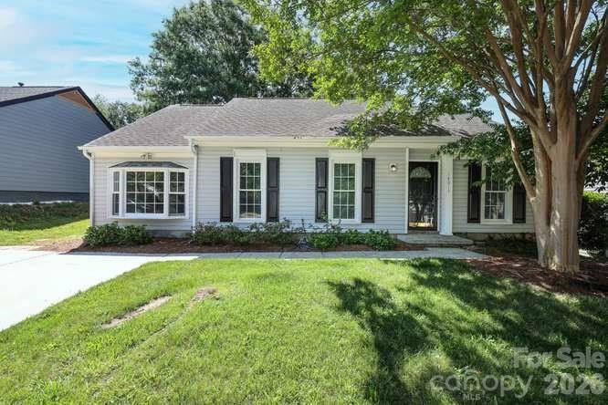 14011 Eden Ct., Pineville, NC 28134