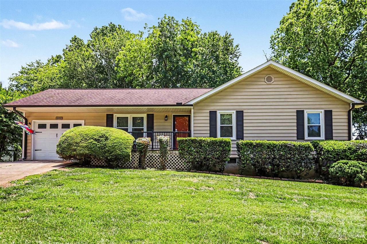 115 Cartway Ln., Statesville, NC 28625