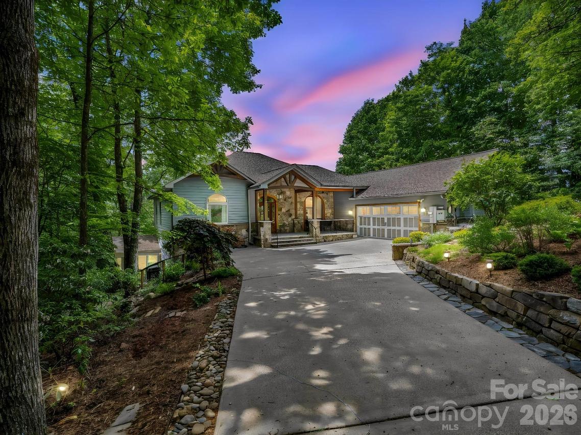 241 Dvdegi Ct., Brevard, NC 28712