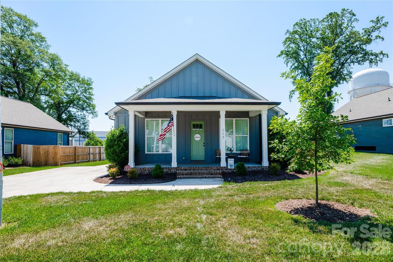 117 Roper St., Belmont, NC 28012