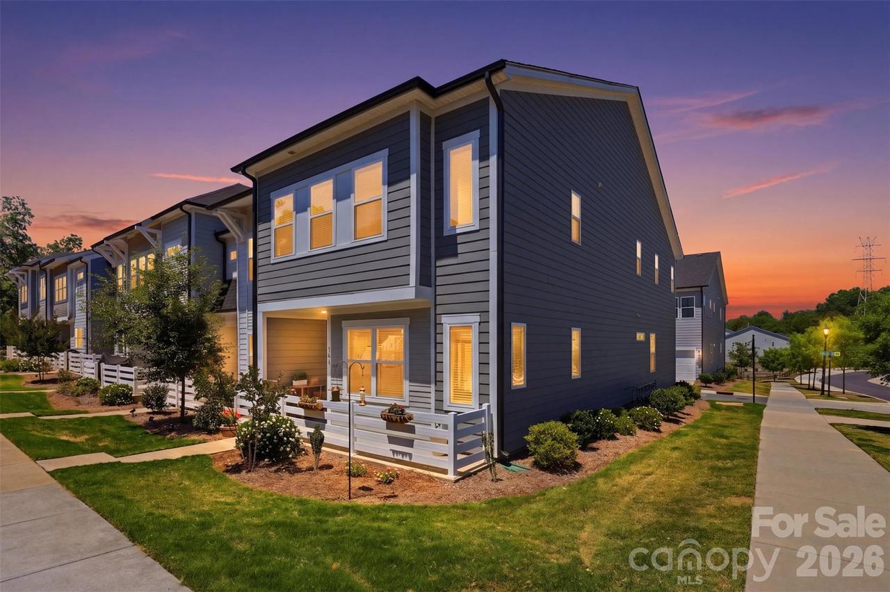 903 Kinsey Alley, Charlotte, NC 28217