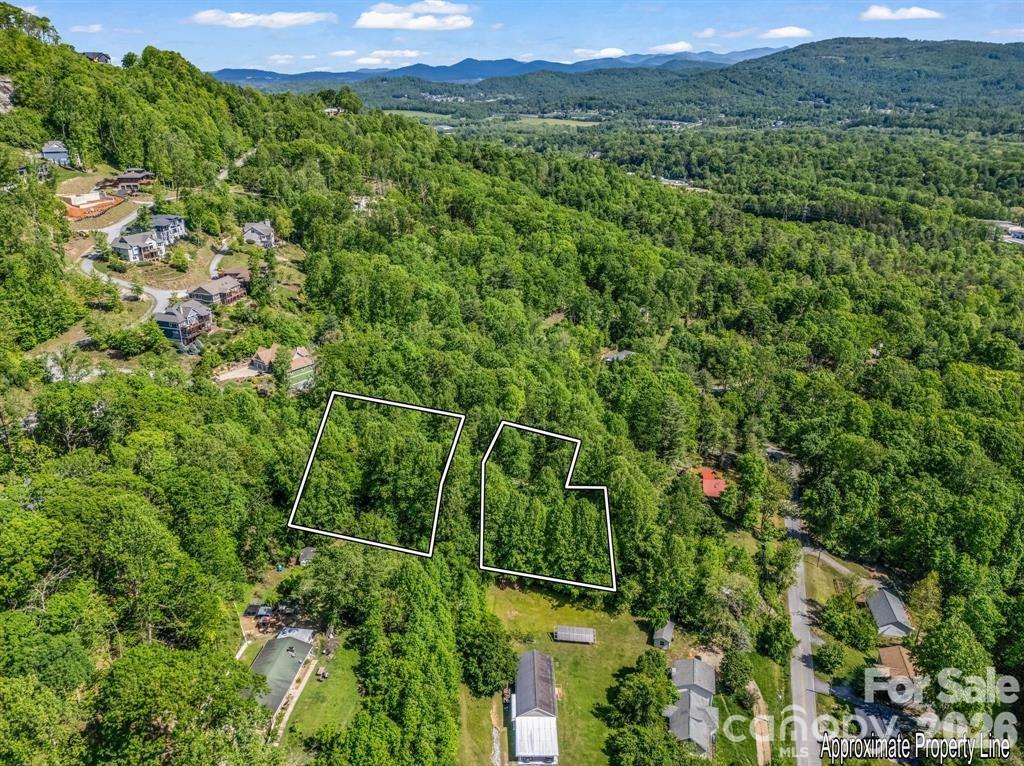 88 Hamilton Acres Dr., Hendersonville, NC 28791