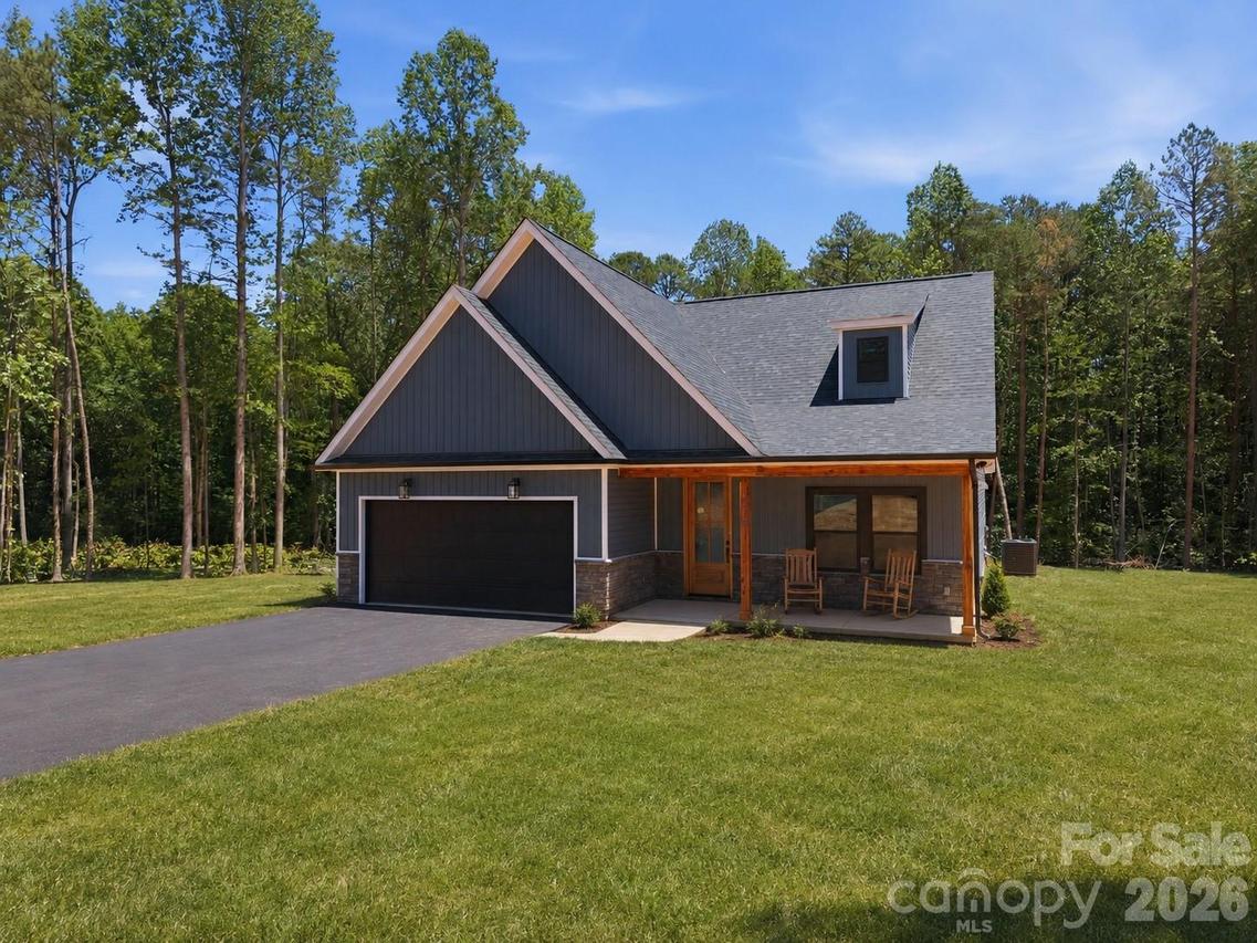 319 Lake Farm Dr., Salisbury, NC 28146