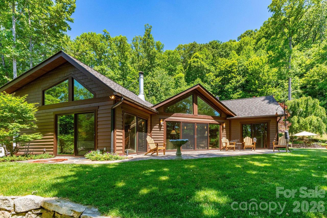 29 Gardner Dr., Asheville, NC 28803