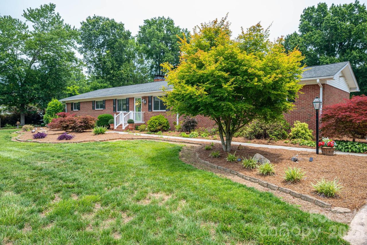 403 W Old Post Rd., Cherryville, NC 28021