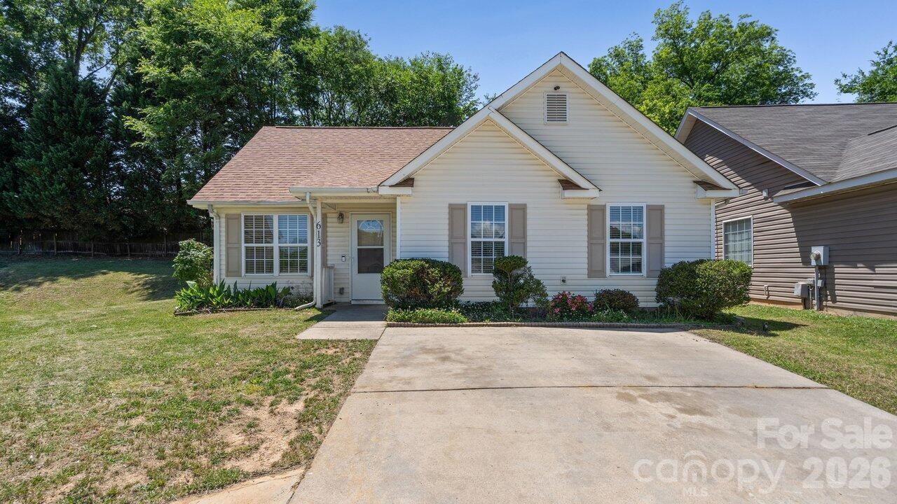 613 Hoskins Ridge Ln., Charlotte, NC 28216