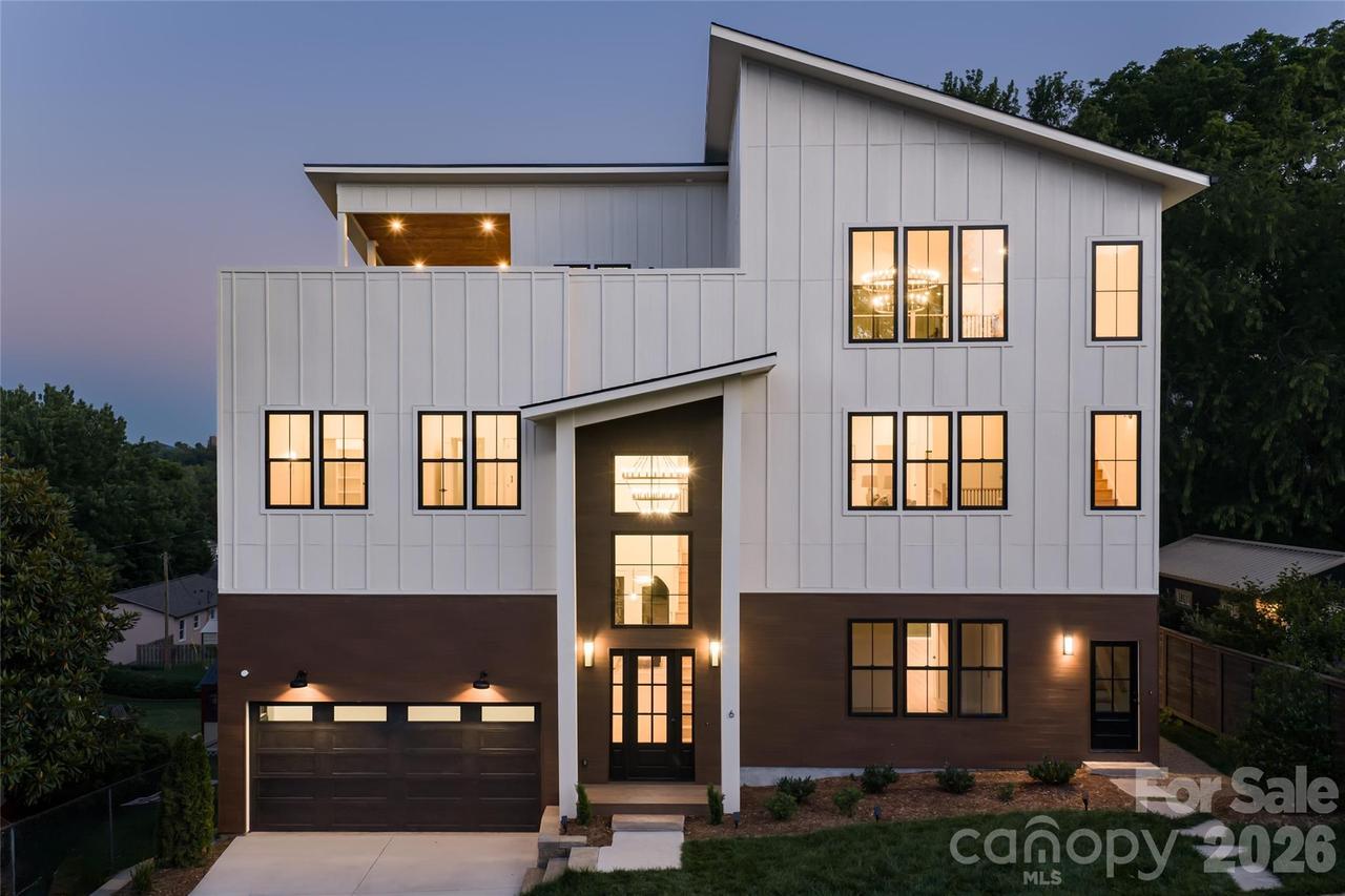 6 Dailey Dr., Asheville, NC 28801