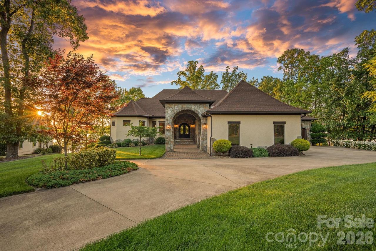 170 Fawn Ln., Mooresville, NC 28117