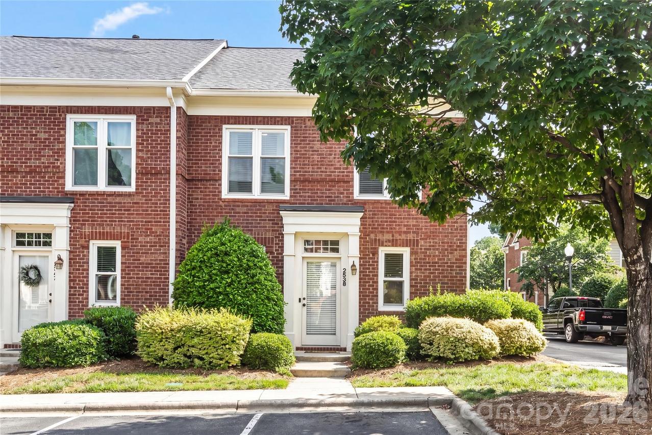 2538 Dilworth Heights Ln., Charlotte, NC 28209