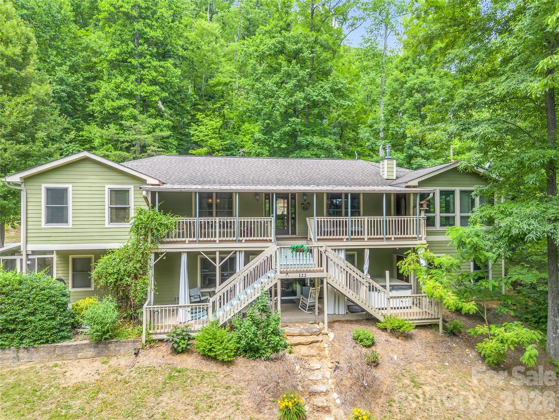 122 Raptor Ct., Lake Lure, NC 28746