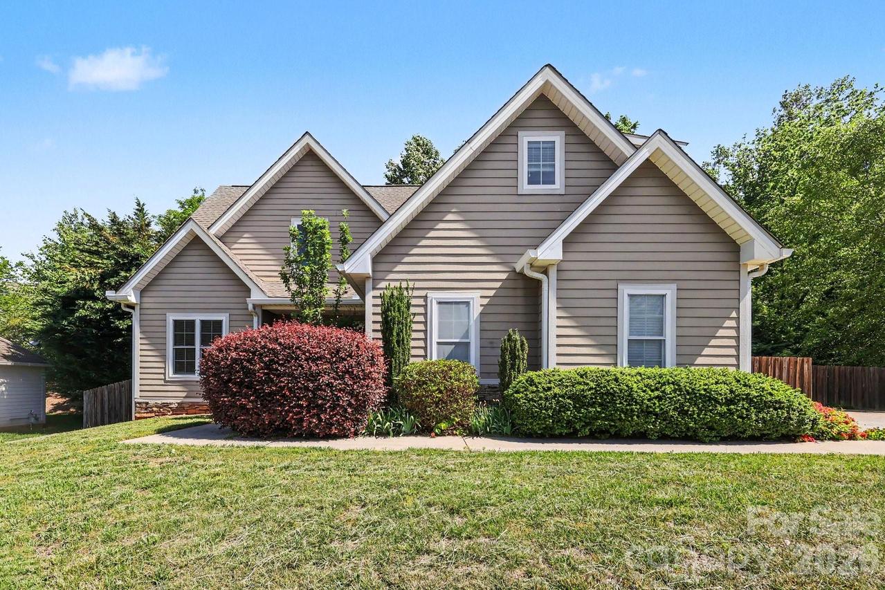 14 Halyn Ln., Arden, NC 28704