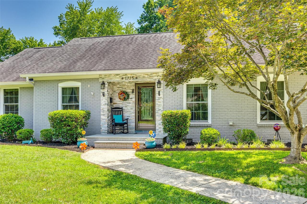 1325 Bucknell Ave., Gastonia, NC 28054