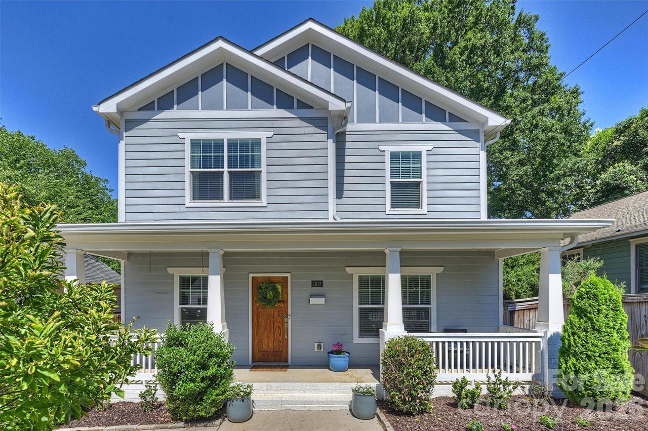 1617 Hawthorne Ln., Charlotte, NC 28205