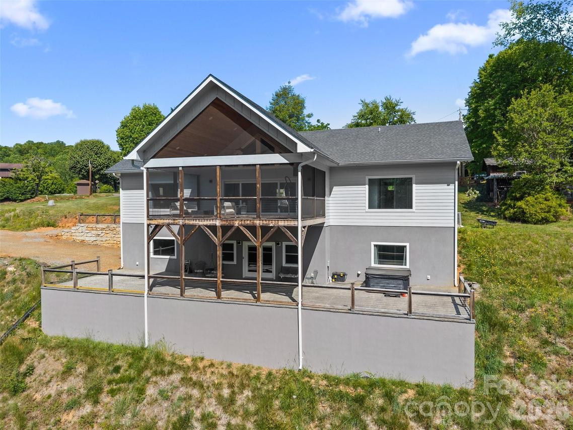 123 Israel Rd., Candler, NC 28715
