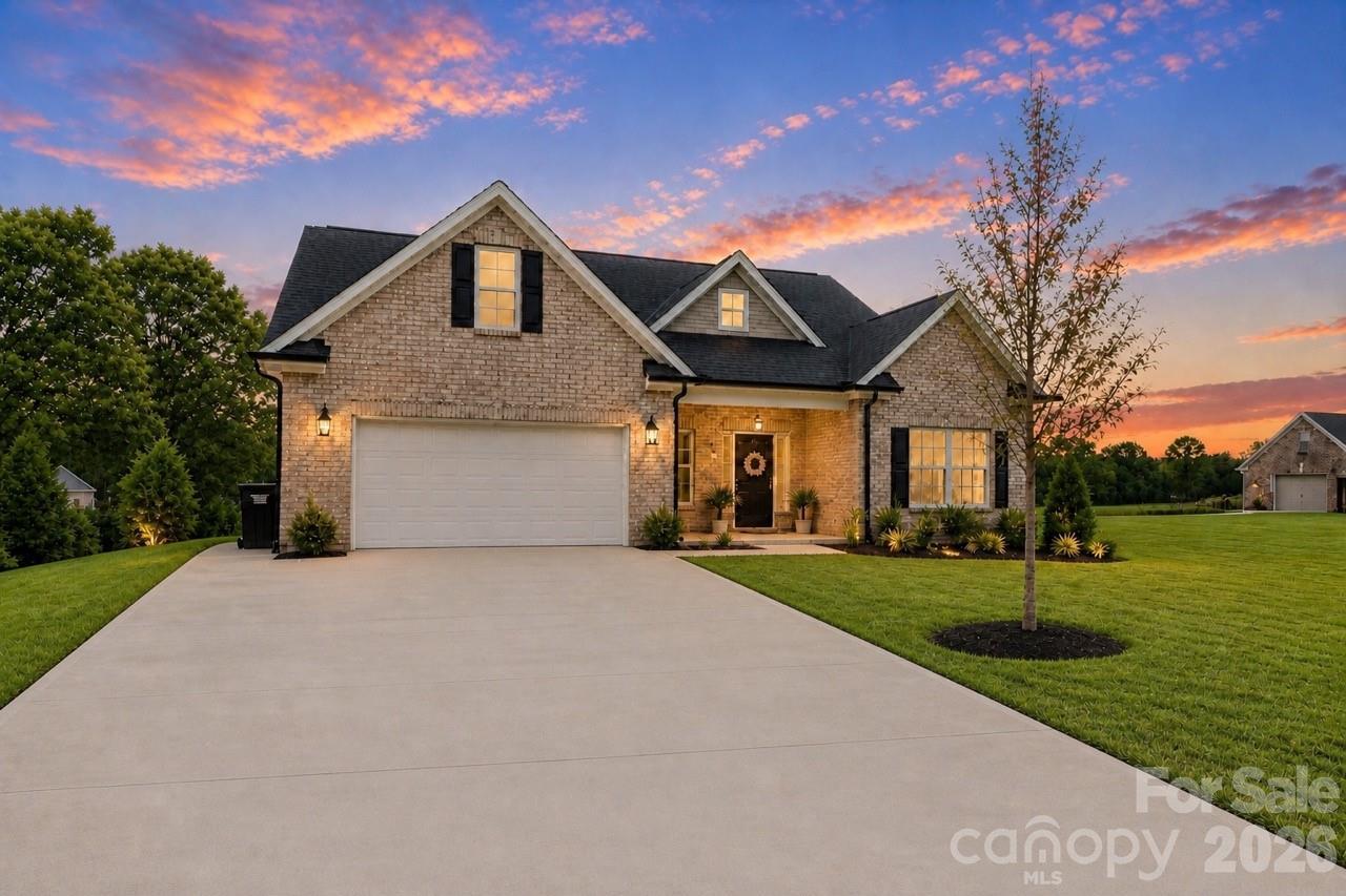 1005 Piper Meadows Dr., Waxhaw, NC 28173
