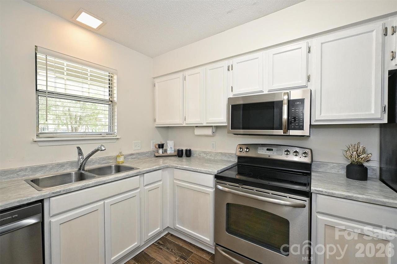 3131 Heathstead Pl., Charlotte, NC 28210