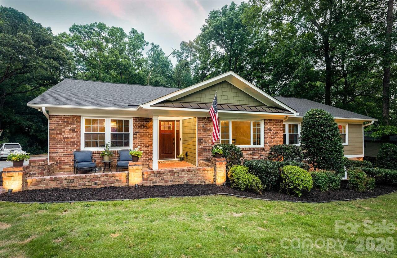 327 Whitestone Rd., Charlotte, NC 28270