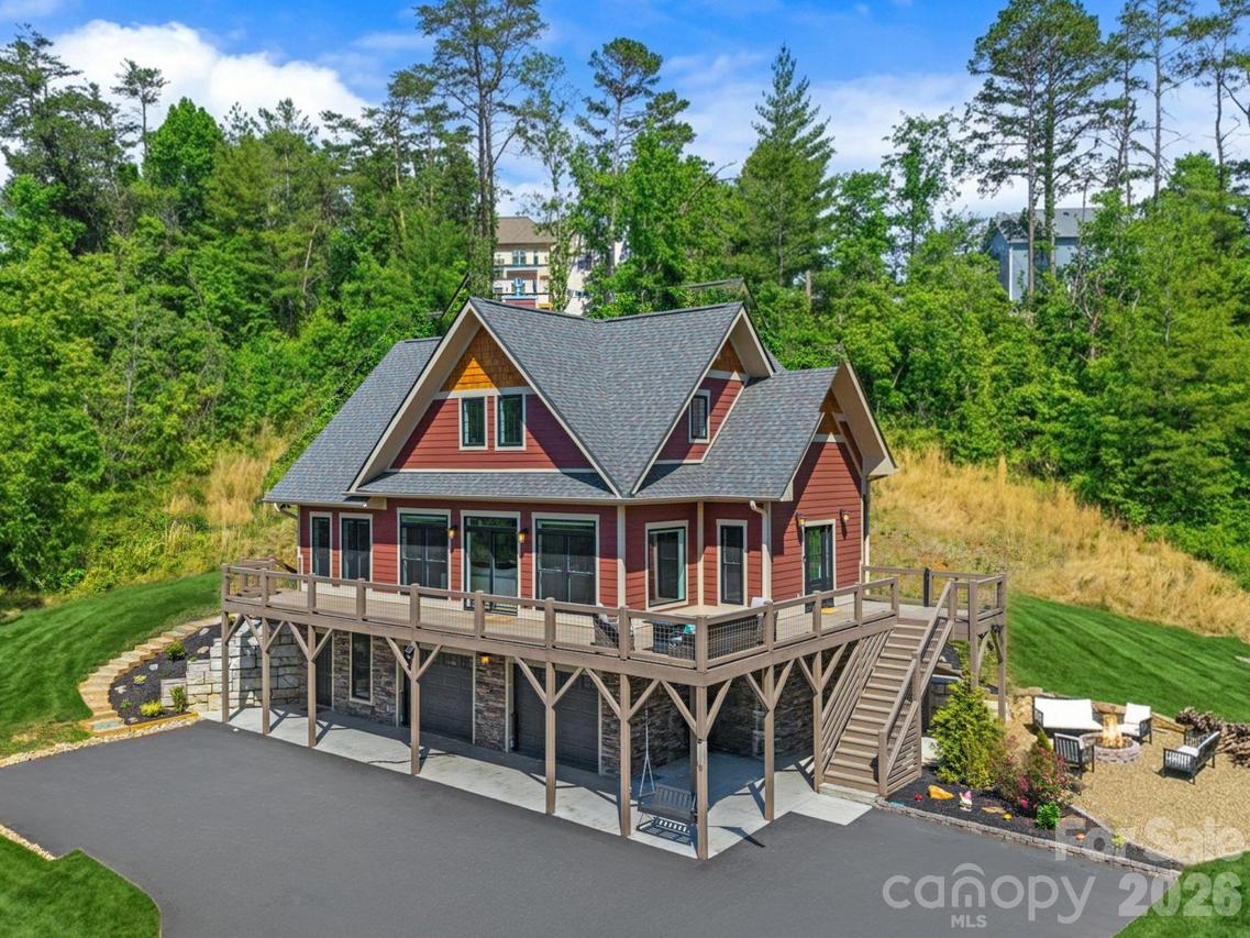 66 Nader Ave., Weaverville, NC 28787