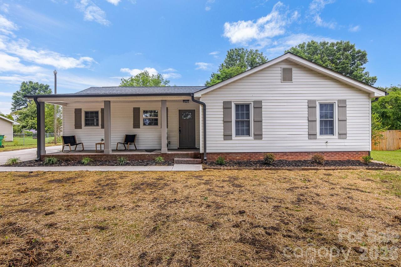 12101 Charing Grove Ln., Charlotte, NC 28273