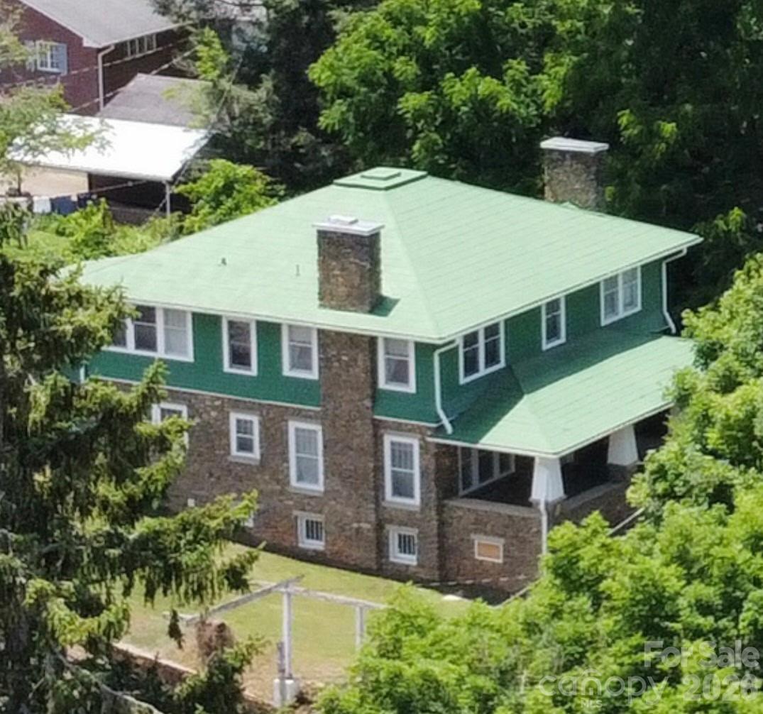 131 Church St., Waynesville, NC 28786