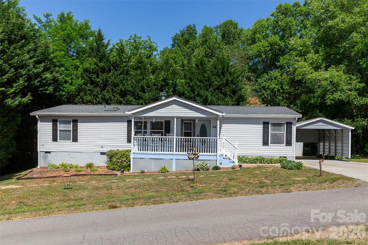 24 Asa Ct., Black Mountain, NC 28711