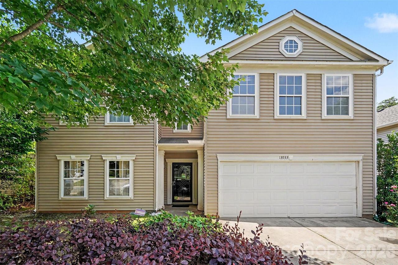 13933 Pinyon Pine Ln., Charlotte, NC 28215