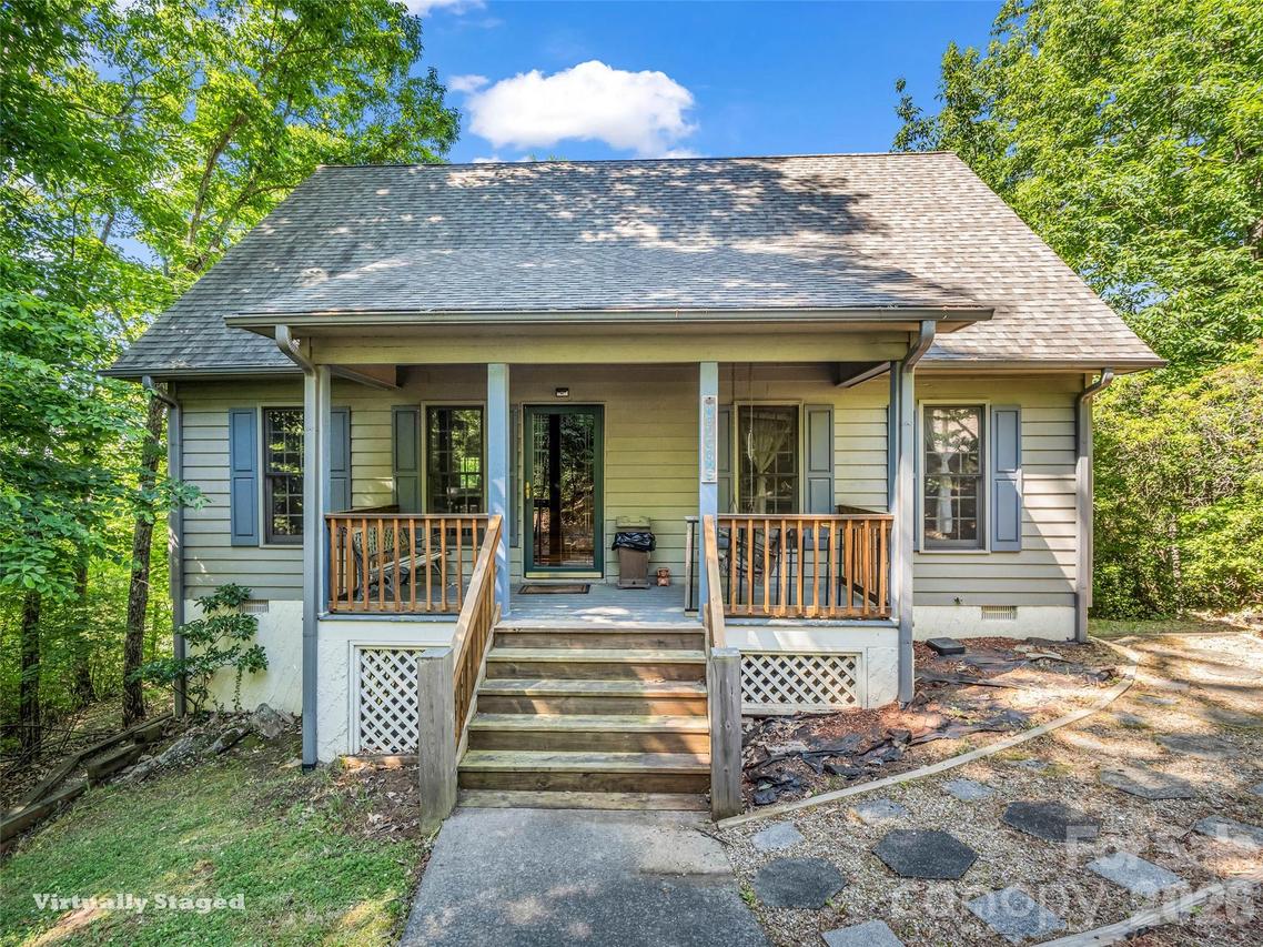 439 Youngs Mountain Dr., Lake Lure, NC 28746