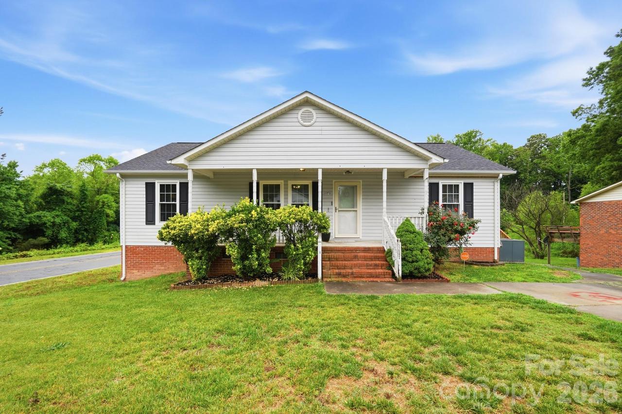 1114 Lakeview St., Kannapolis, NC 28083