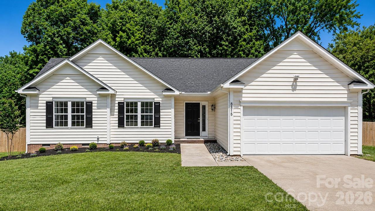 8815 Burnt Umber Dr., Charlotte, NC 28215