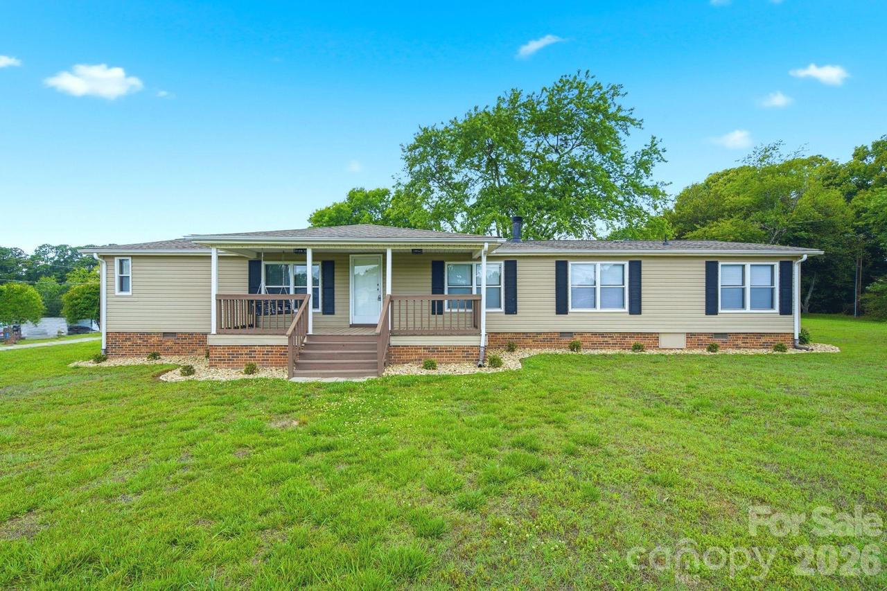 132 Greenway Rd., Iron Station, NC 28080