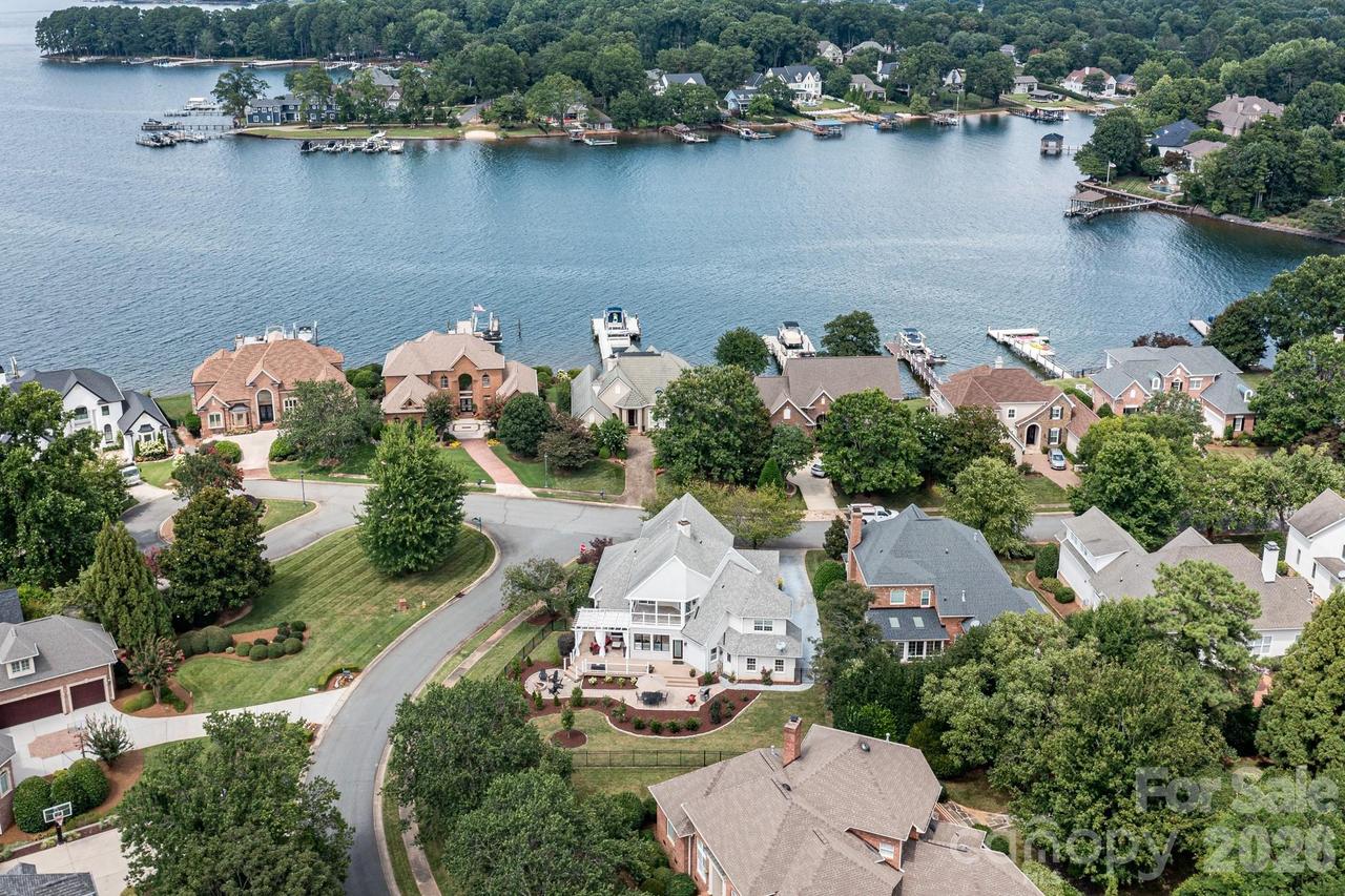 17626 Spinnakers Reach Dr., Cornelius, NC 28031