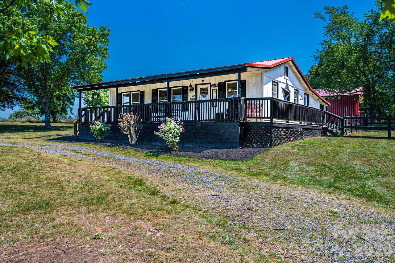2024 Willis Rd., Vale, NC 28168