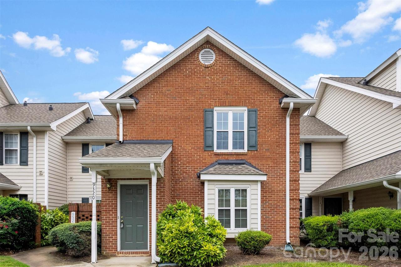 9320 South Vicksburg Park Ct., Charlotte, NC 28210