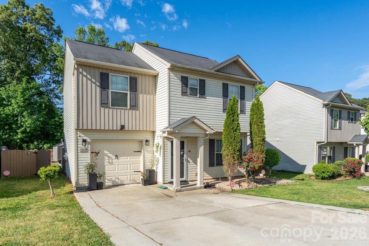 7329 Hidden Creek Dr., Charlotte, NC 28214
