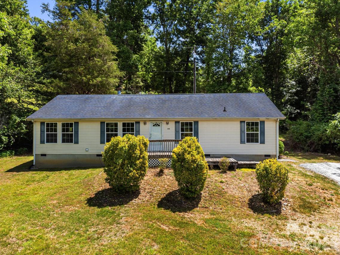 142 Josiah Ln., Hendersonville, NC 28792