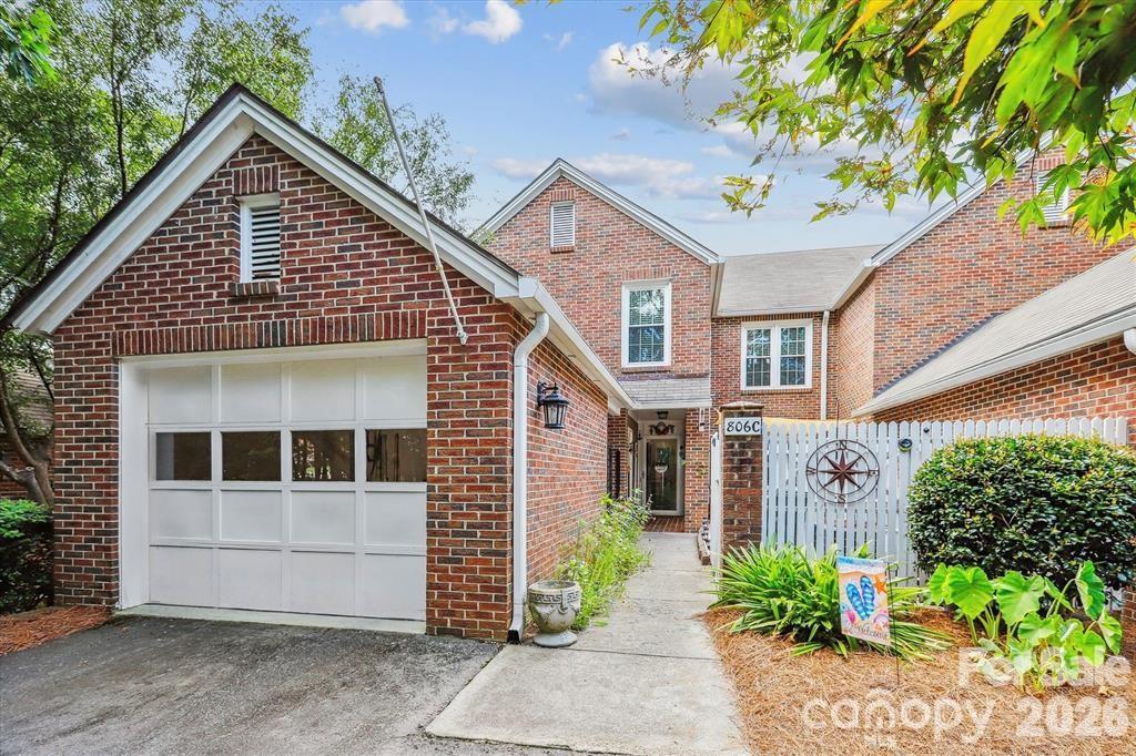 806 Colony Oaks Dr., Monroe, NC 28112