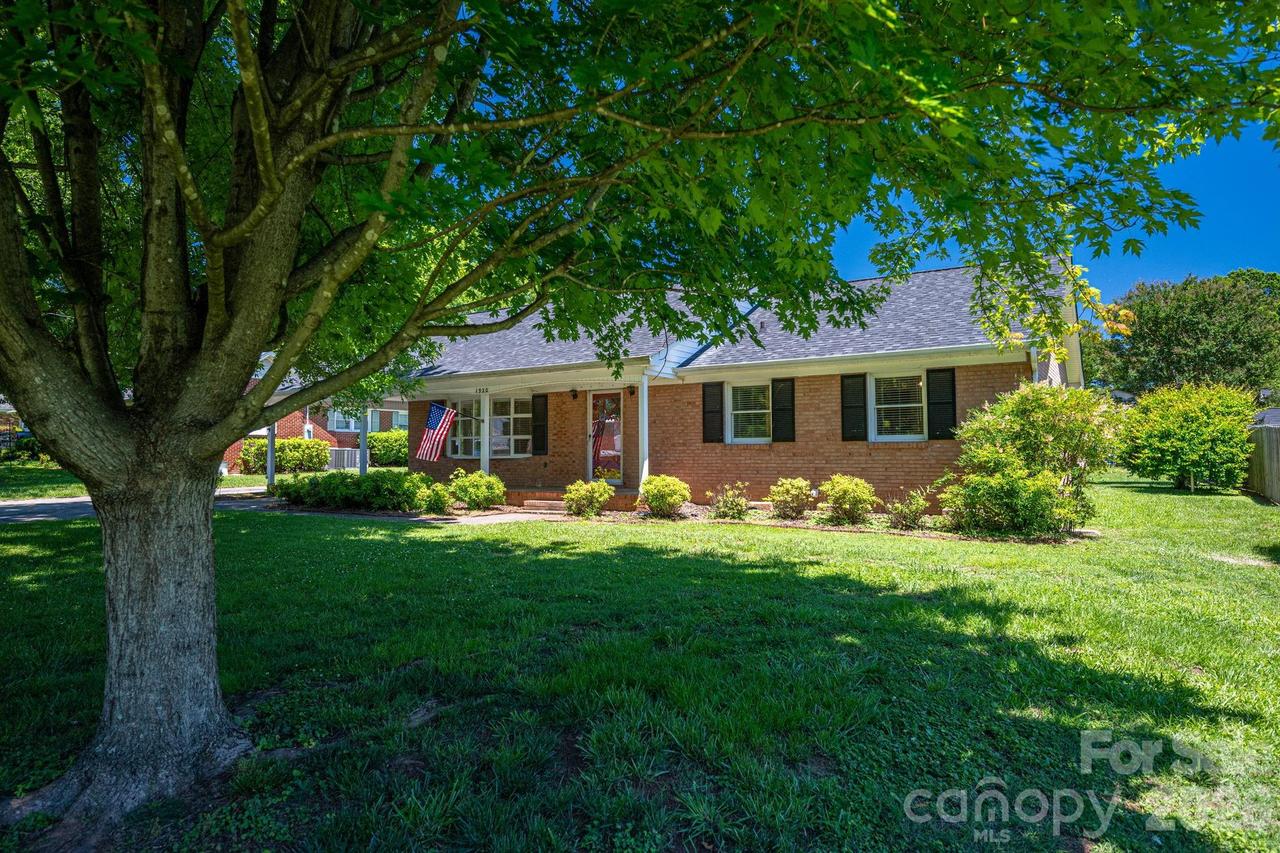 1920 Echo Ln., Gastonia, NC 28052