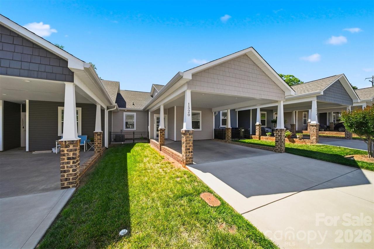 1520 28th Street Ln., Hickory, NC 28602