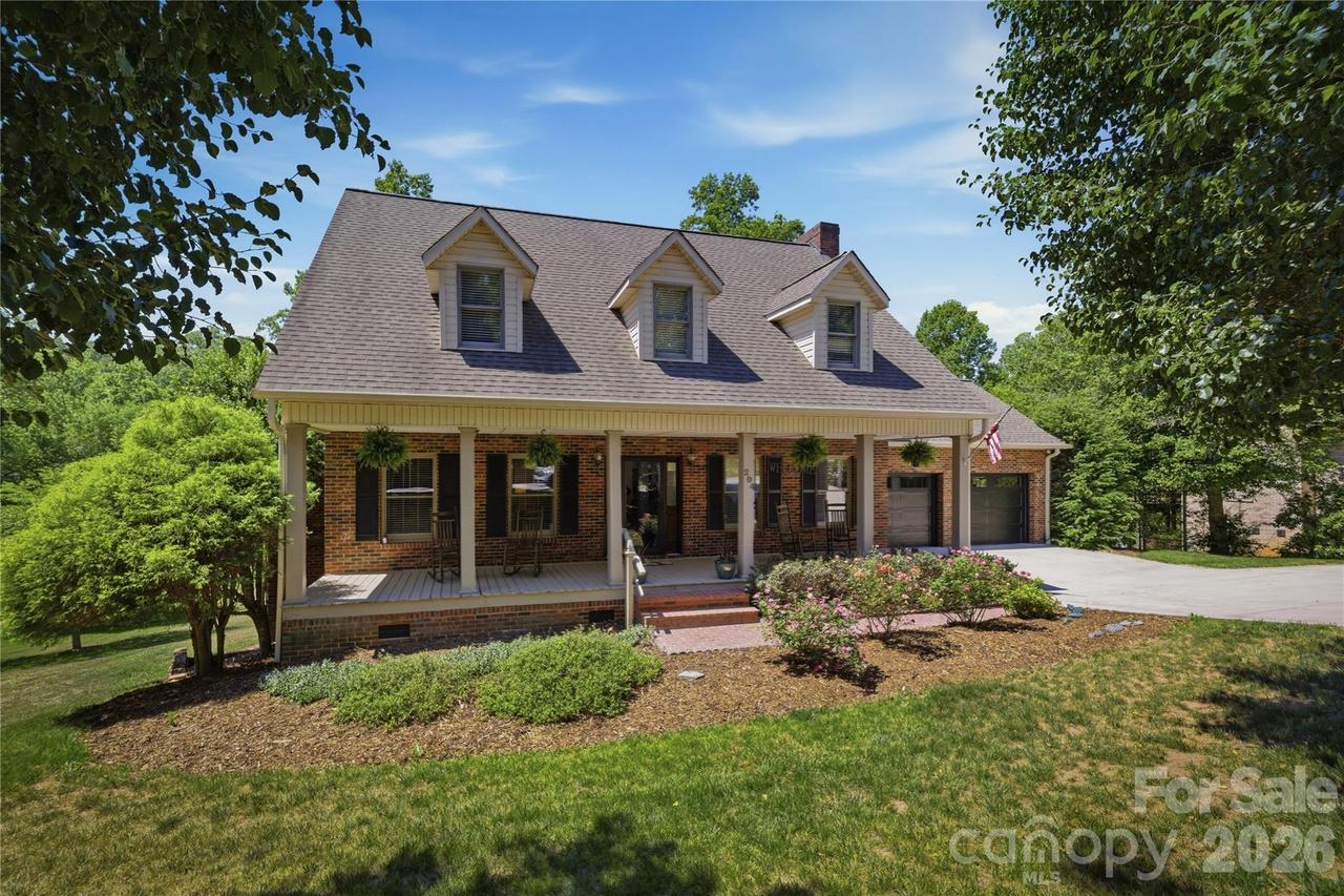 204 Constitution Dr., Morganton, NC 28655